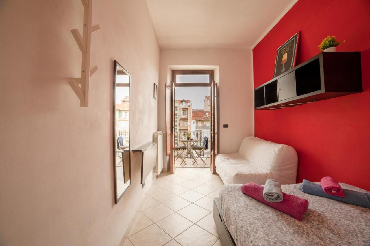 Cozy Room Stanza Close City Center In A Family House Stanza In Appartamento Condiviso Noi Viviamo In Casa Stanza In Affitto Turín Exteriér fotografie