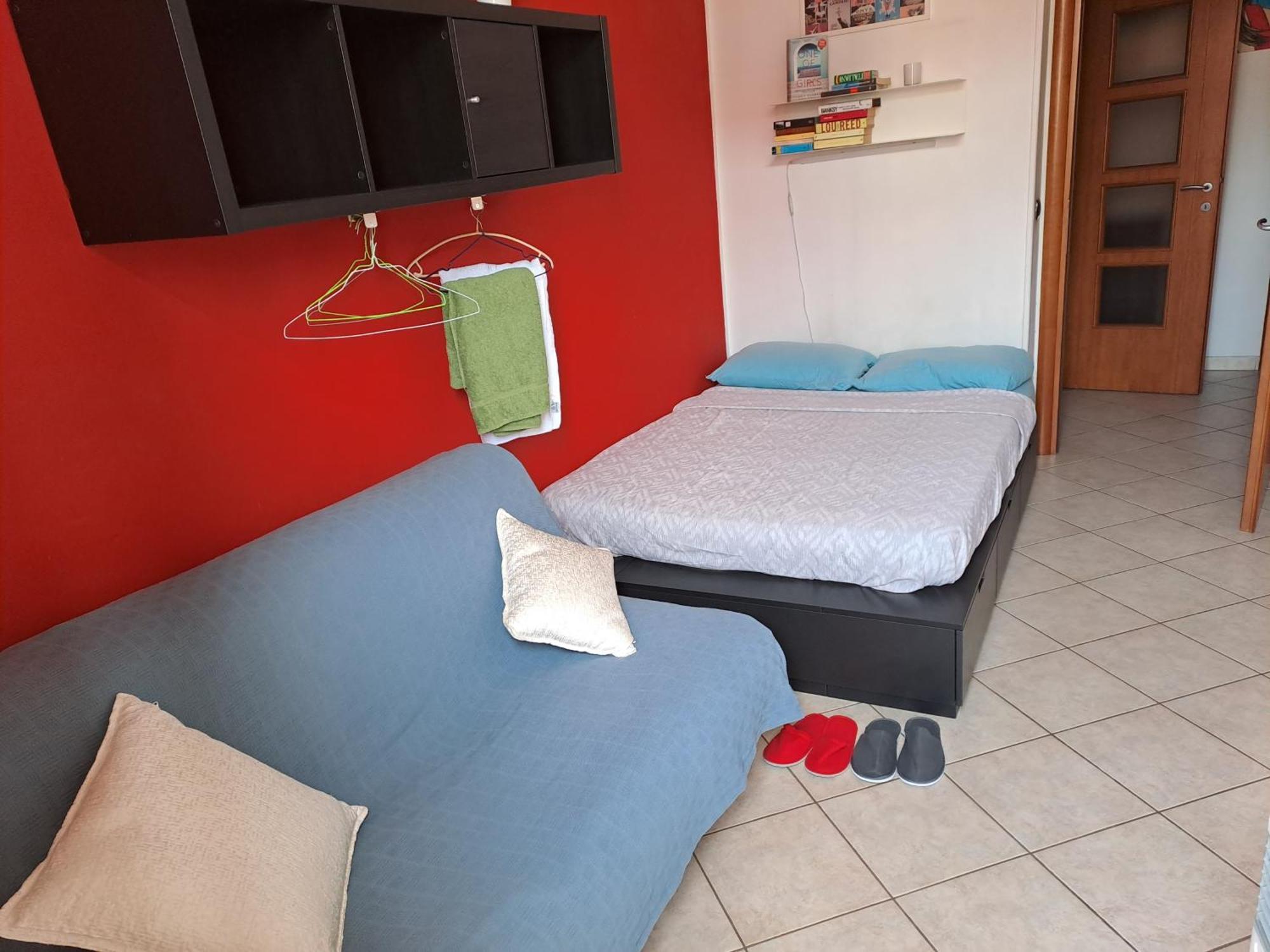 Cozy Room Stanza Close City Center In A Family House Stanza In Appartamento Condiviso Noi Viviamo In Casa Stanza In Affitto Turín Pokoj fotografie